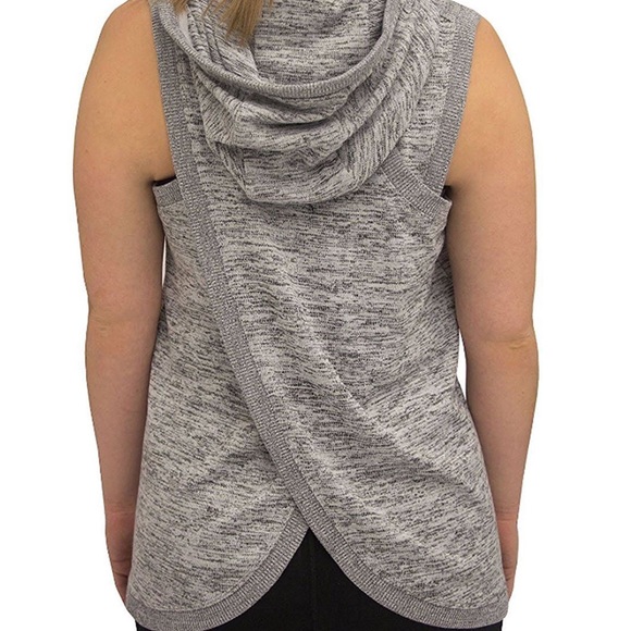 NWT Active Life Womens Hooded w/Petal Back Vest - Picture 6 of 6